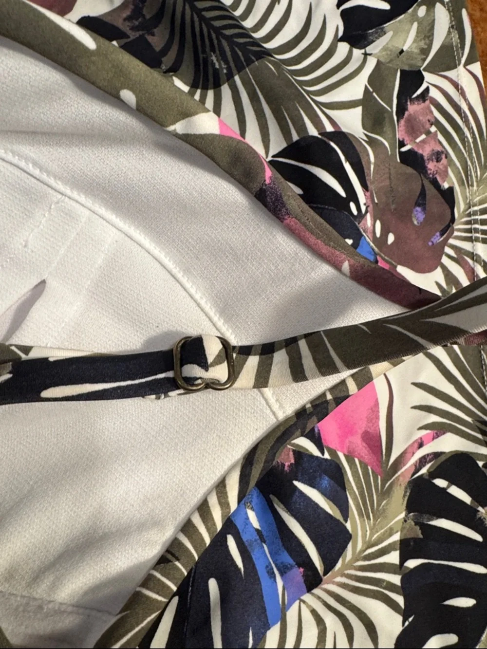 Island Escape Tropical Leaf Swim Camisole in Pink, Olive & Black sz. 12 - Picture 5 of 5